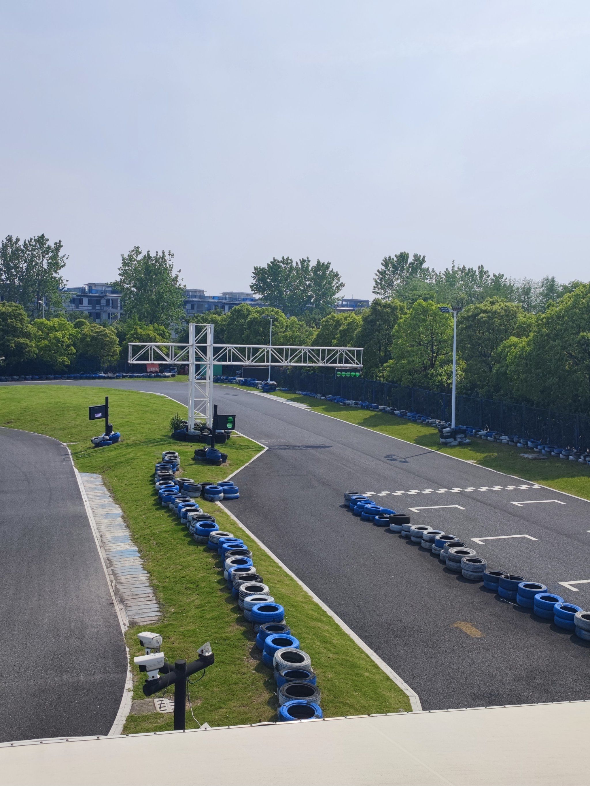 来湘湖边体验柴油卡丁车!