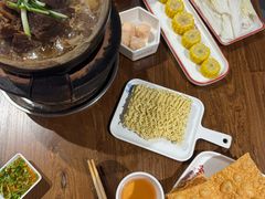 -阿润打边炉·鲜切鸡煲(华漕店)