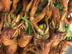 -虾弄弄海派小龙虾·牛羊蝎子火锅