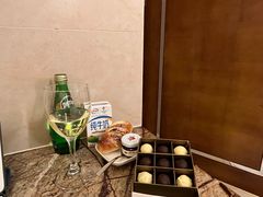 -龙虾酒吧扒房(宁波香格里拉店)