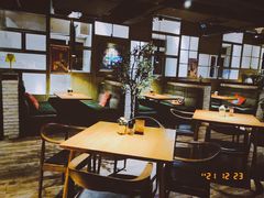 大堂-JINNS锦时 steak&pizza(浸信会礼拜堂旧址店)