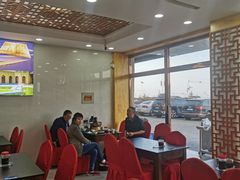 大堂-撒拉人家.酸菜牦牛肉火锅