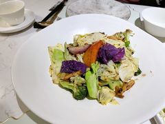 黑松露椰子油炒杂菜-闻见中国海南菜(K11店)