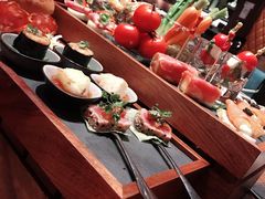 -恰餐厅及酒吧 CHAR Bar & Grill (北京丽都皇冠假日店)