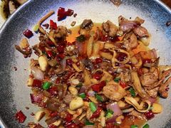 -唐师傅湘西名菜馆(武陵路店)