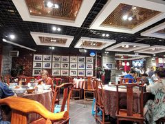 大堂-老兰家传统烧烤炒菜泡馍(小南门店)