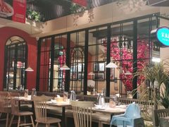 大堂-前海沿·青岛菜(李沧万达店)