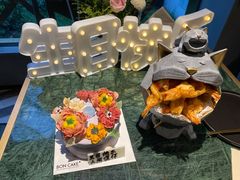 巴黎之恋彩虹蛋糕-BON CAKE(华贸购物中心店)
