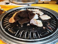 -唯成•韩国炭火烤肉 유성고기