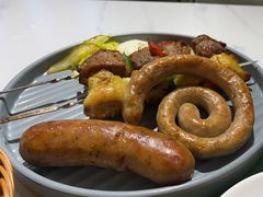 俄罗斯特色烤肉拼盘-库滋明·俄罗斯特色美食(中央大街店)