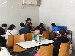 大堂-天天鲜面馆(衡山路店)