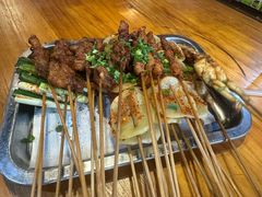 -李双猪·小龙虾·烧烤·羊肉煲(乐山店)