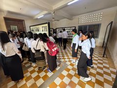 -吐斯廉屠杀博物馆