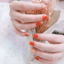 -蜜丝卡伦美甲美睫半永久