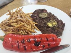 安格斯草饲无激素牡蛎牛排-HELLO 27 意面·沙拉·帕尼尼