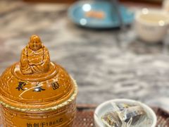 佛跳墙和橄榄-安泰楼·佛跳墙创始人·传统闽味早茶·酒楼(三坊七巷闽菜地标店)