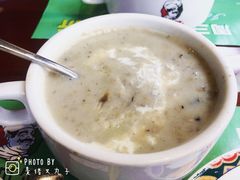 奶油蘑菇汤-萨贝尔意式西餐厅(古城新梦店)