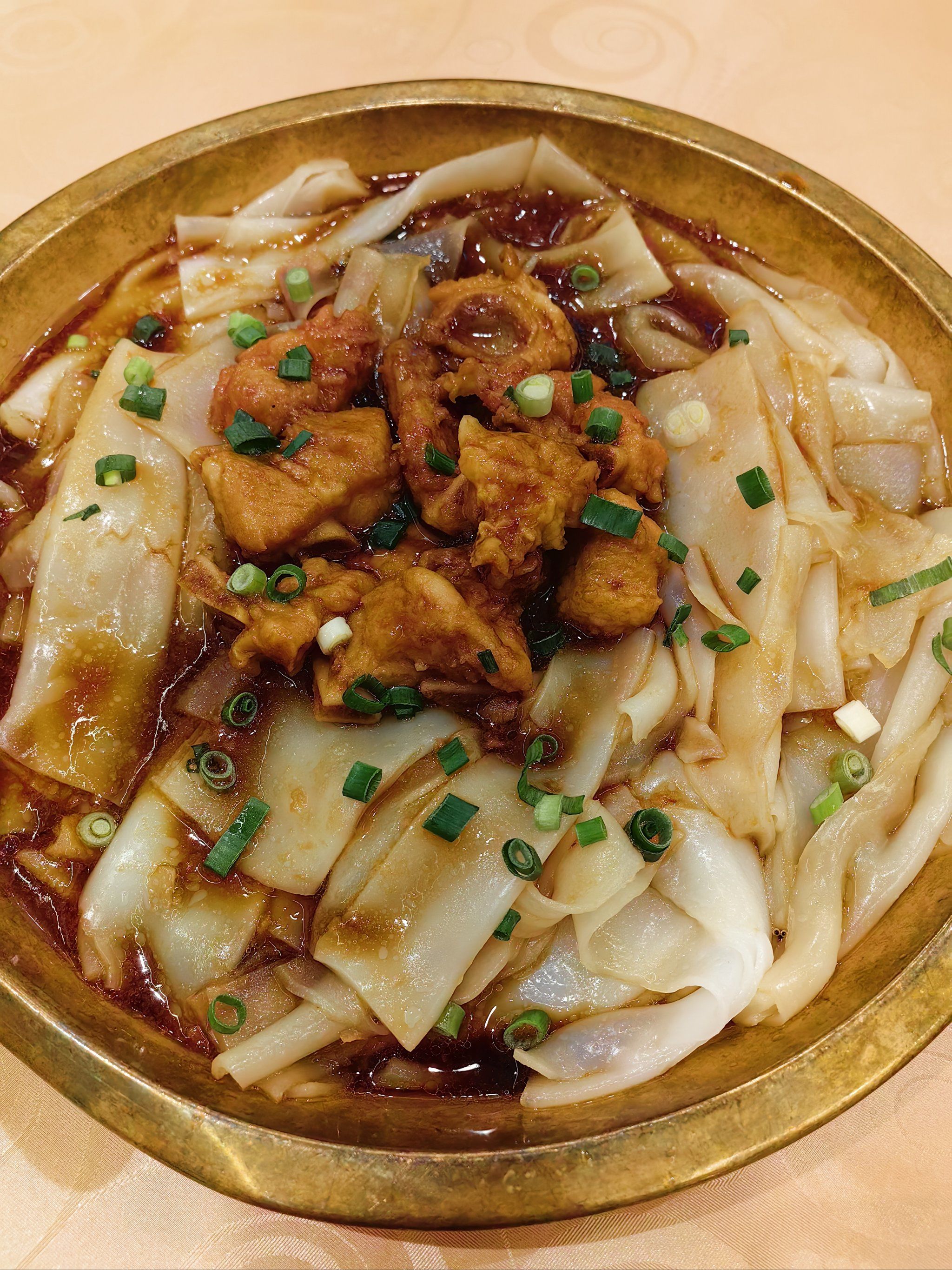 很下饭,主要还不是很油,排骨蒸粉足够一个人吃饱