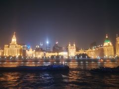 -黄浦江游览十六铺3号码头网红自助餐