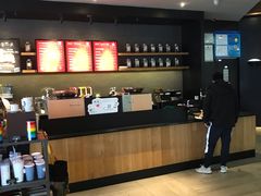 -星巴克臻选(莘庄仲盛店)