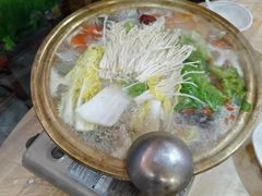 -江湖亮亮蒸虾大排档烤全羊清真(武汉总店)