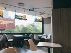 -肯德基(湾畔店)