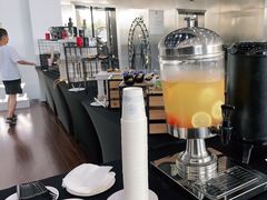 -奔驰上海利星(七宝店)
