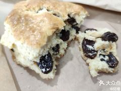 提子干黄油司康-星巴克臻选(广州二沙岛文立方店)