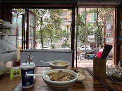 -遵义虾子张六羊肉粉(普陀路店)