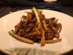 盐焗菌菇-丝路金桃·新疆菜(徐汇店)