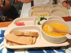 -绿茶餐厅(王府井永宁门店)
