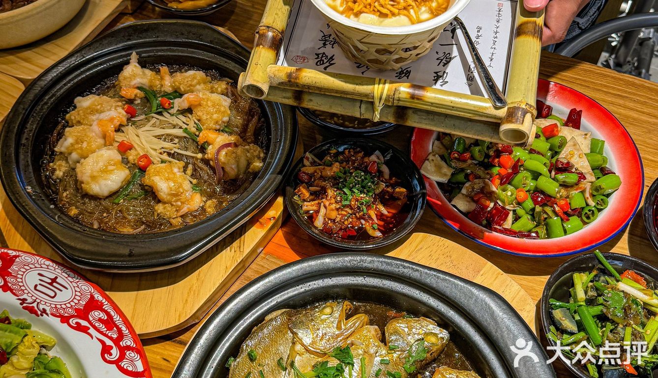 川渝大排档巨巨巨好吃！- 川渝来的砂锅大排档好特别啊