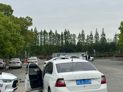 -无忧学车·华茂驾校(宝山校区)