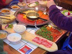 -热火朝天鲜切牛肉火锅(南强街巷店)
