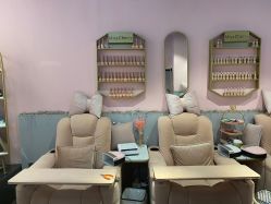 -花系美·美甲美睫精品店