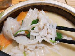 石锅孖宝-渔米丰·广府鱼汤米线(光明广场店)