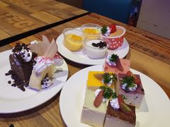 -蒙肥羊·酸汤潮牛·鲜牛肉火锅烤肉自助(岗顶店)