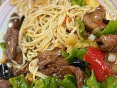 -歹歹的加个面过油肉拌面