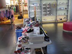 -云柏鞋业(十里堡店)