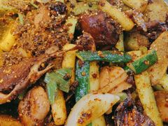 -嘎嘎鸭下巴·爆辣干锅(明教寺店)