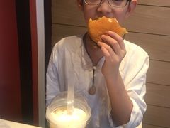 -麦当劳(乳山路店)