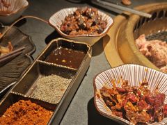 -铭牛烧肉·和牛海鲜自助(高新月牙湖店)