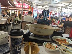 -刘姐啤酒鱼民族演艺餐厅(西街总店)