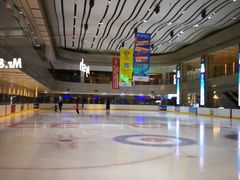 -冰堡国际溜冰场(观澜湖新城MHMALL店)