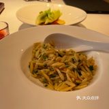 打卡东钱湖边的 远 餐厅