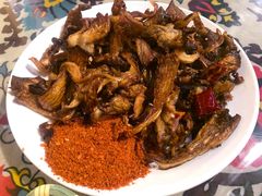 炸菌子-勺子米线·云南传统小吃市集(四方街店)