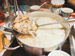 -尚尚仙·酸汤猪手·猪肚鸡火锅(华联万柳购物中心店)