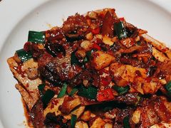 -爱碗亭·鲜炒湖南菜(壹城中心店)