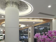 -皓齿连锁·雅贝健口腔·种植·矫正中心(虹口曲阳路店)