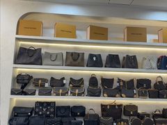 -六六奢品·vintage中古·回收二手奢侈品包包手表首饰(环球港店)